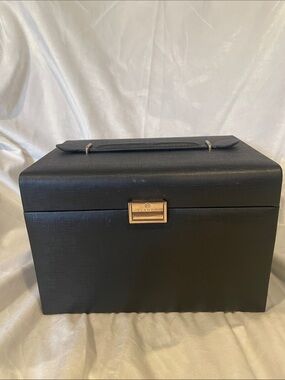 Vlando Black Jewelry Organizer Case with Gold Hardware